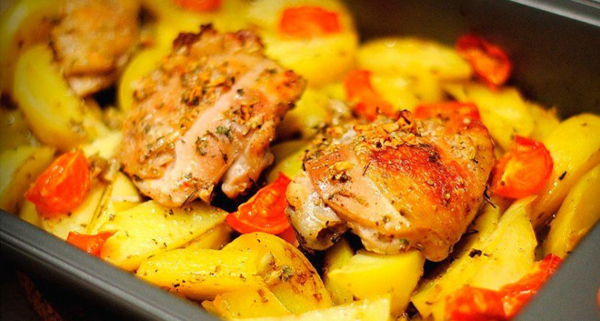 Куриные бедра в духовке 🥝 как вкусно приготовить жаркое из курицы с картофелем