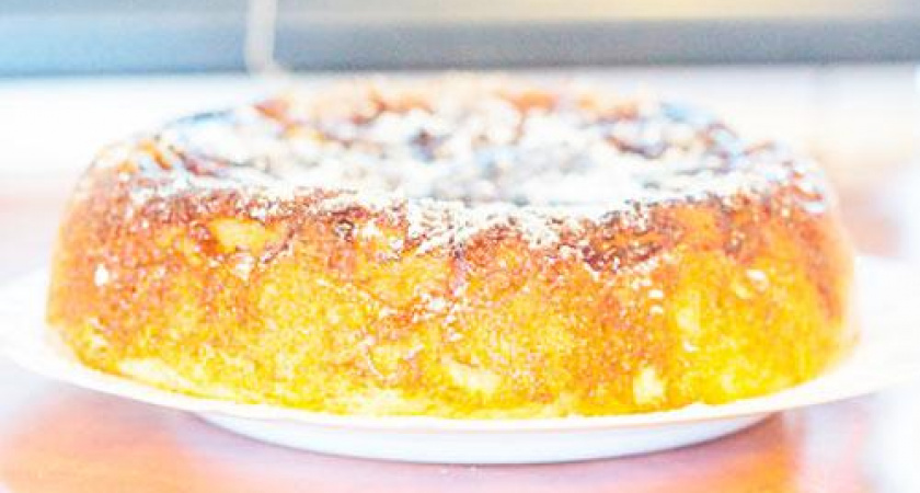 Шарлотка с яблоками в мультиварке 🥝 простой рецепт шарлотки