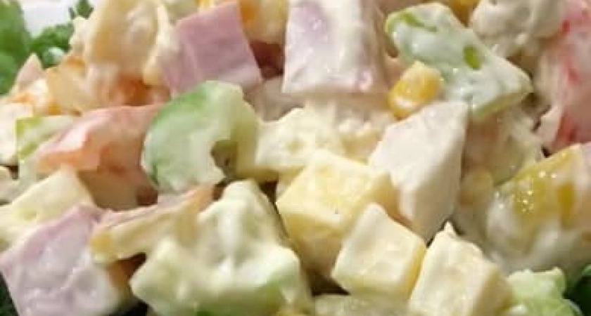 Фото к статье: Вкусный салат с ананасом курицей и кукурузой - абсолютно легко