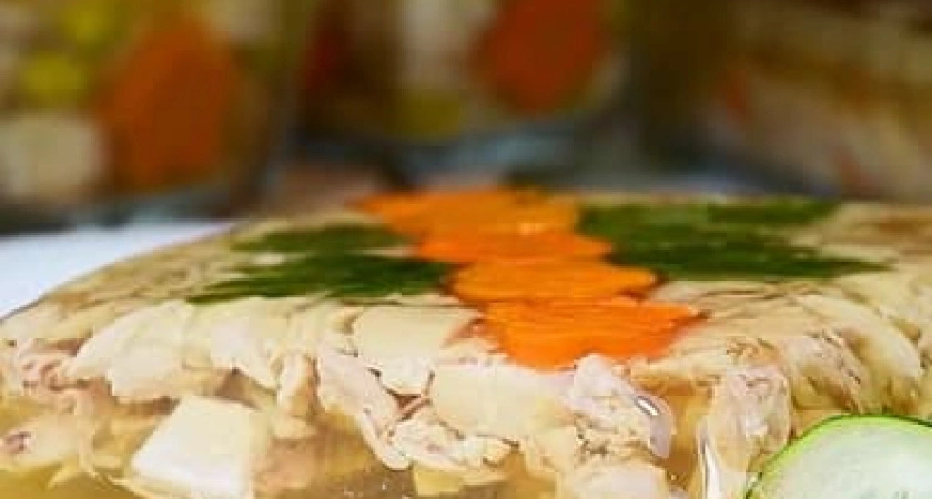 Фото к статье: Холодец из курицы - очень простой и вкусный рецепт