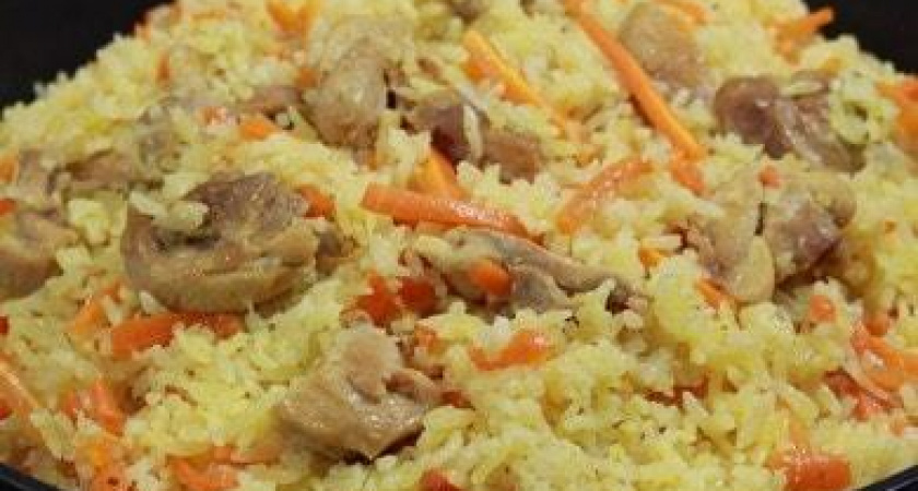 Рассыпчатый плов с курицей на сковороде - простой и вкусный рецепт
