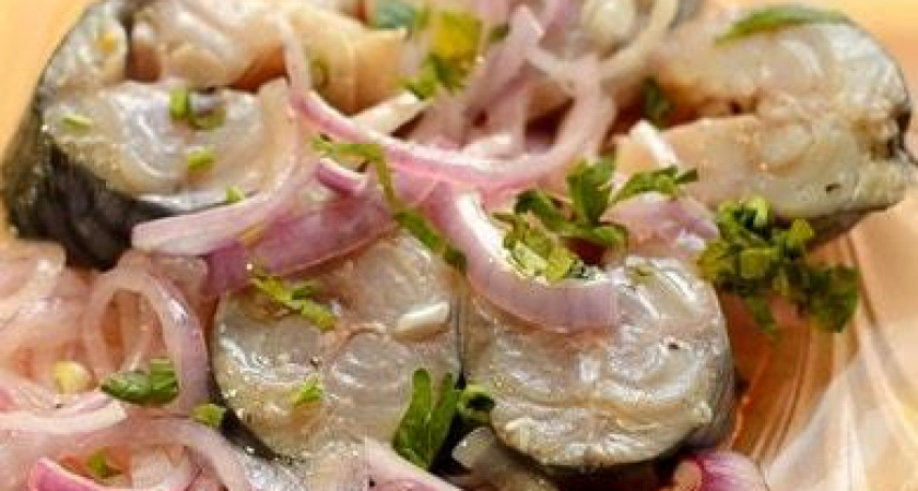 Соленая скумбрия в домашних условиях - быстро и вкусно