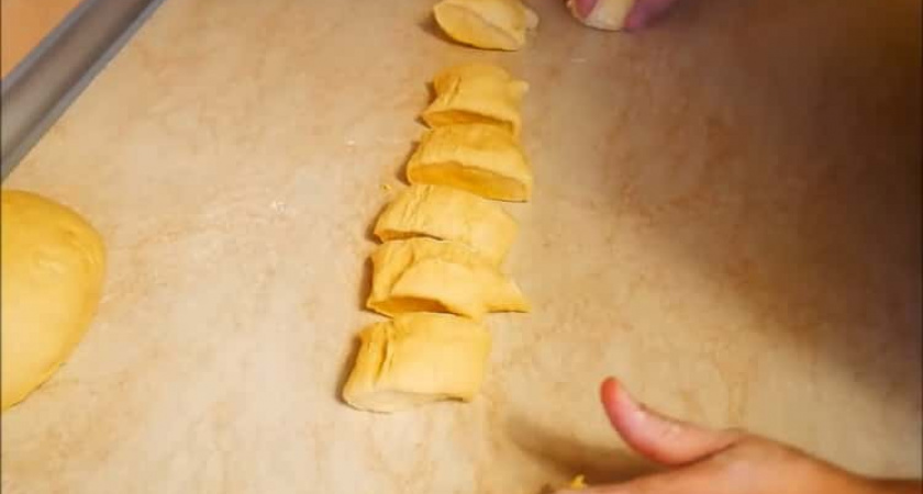 Как научиться готовить вкусные пирожки с фаршем в духовке