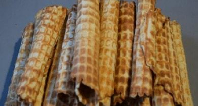 Хрустящие и вкусные вафельные трубочки