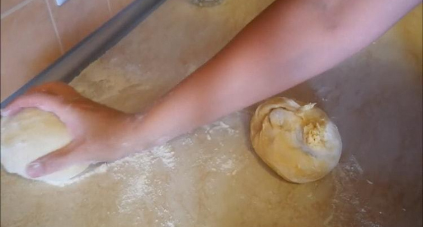 Как научиться готовить вкусные пирожки с яблоками в духовке