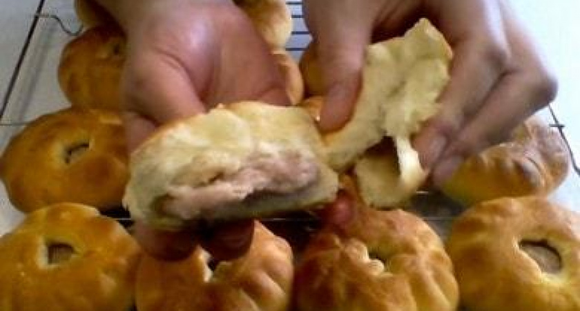 Сочные и вкусные беляши из дрожжевого теста - выпекаем в духовке