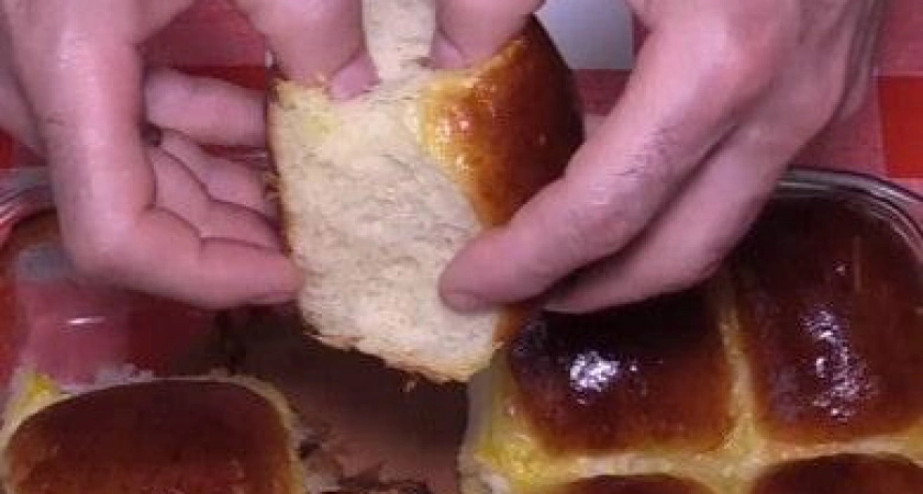 Фото к статье: Как научиться готовить вкусные булочки на кефире в духовке на дрожжах