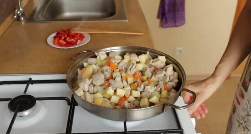 Как вкусную приготовить подливу из курицы к макаронам &#x1f35d;