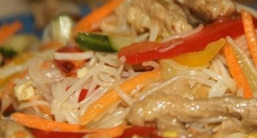 Салат фунчоза с мясом и овощами - праздничная закуска 🥗