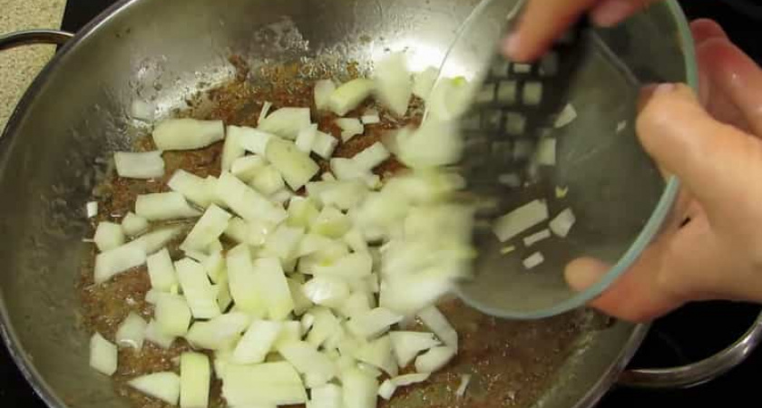 Замечательный драник с мясом по-венгерски - попробуйте приготовить 🍲