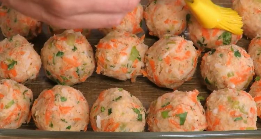 Нежнейшие тефтели без мяса с рисом в томатном соусе 🍲