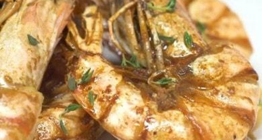 Как пожарить креветки на сковороде в панцире - очень просто и вкусно 🦐