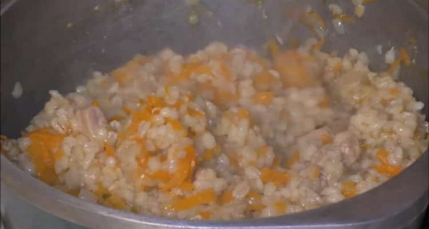 Как научиться готовить вкусный плов из перловки 🍲