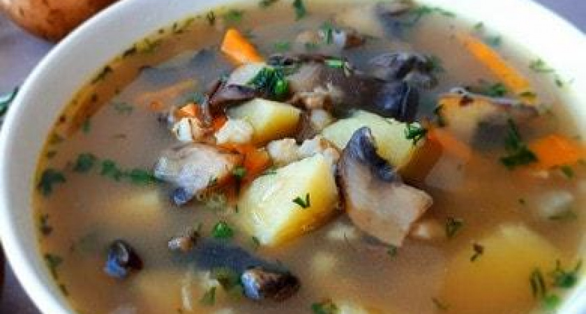 Как научиться готовить вкусный грибной суп с перловкой 🍲