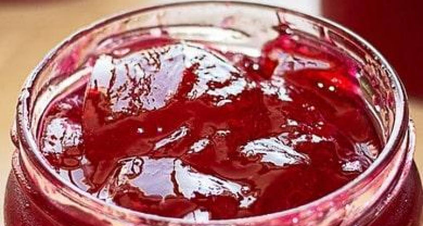 Ароматное и красивое желе из красной смородины 🍮