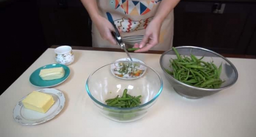 Рецепт приготовления очень вкусной стручковой фасоли на сковороде 🍲