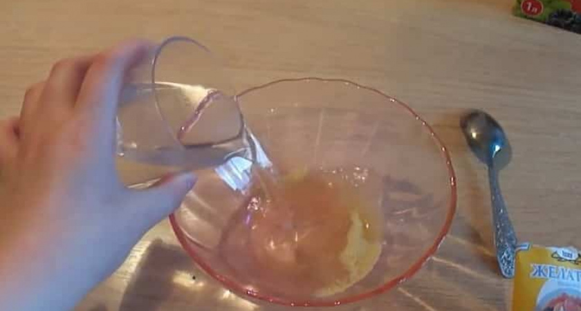 Легкий рецепт приготовления желе из сока с желатином 🍒