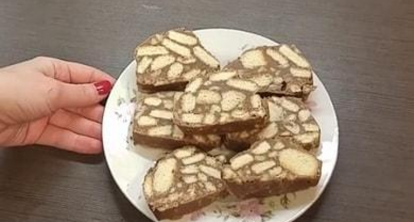 Сладкая колбаска из печенья и какао - простой и быстрый рецепт без выпечки 🍪