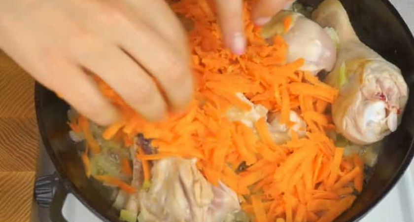 Вкуснейшая гречка с мясом в духовке - с приготовлением справятся даже начинающие 🥣