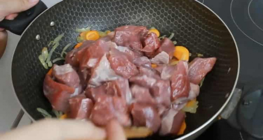 Гречка по-купечески с мясом на сковороде - вкуснее Вы не пробовали 🥣