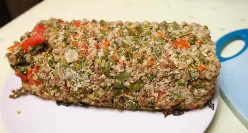 Вкусная запеканка из гречки с курицей и овощами 🥣