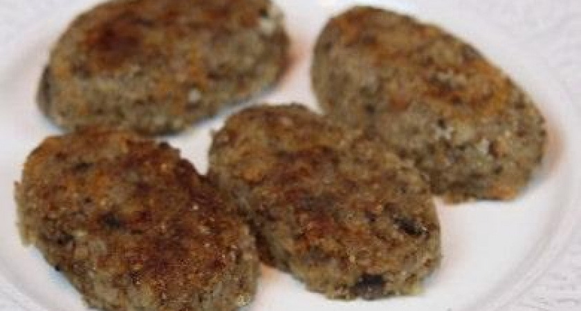 Замечательные постные котлеты из гречки с грибами 🥣