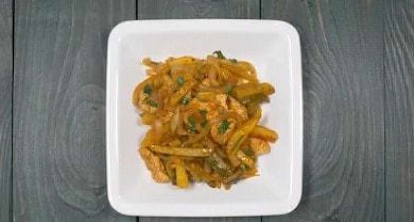 Азу из индейки с картофелем - сытное блюдо, которое придется по вкусу всем 🥘