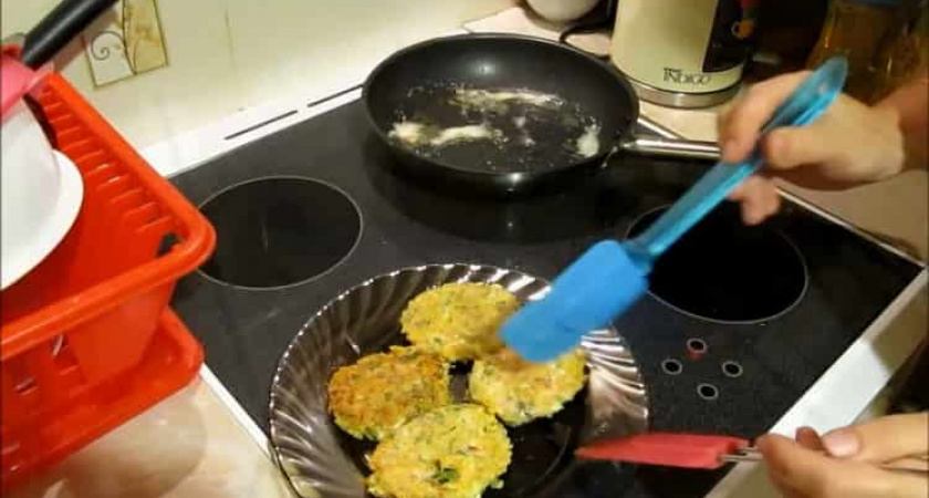 Как научиться готовить вкусные котлеты из крабовых палочек 🍥