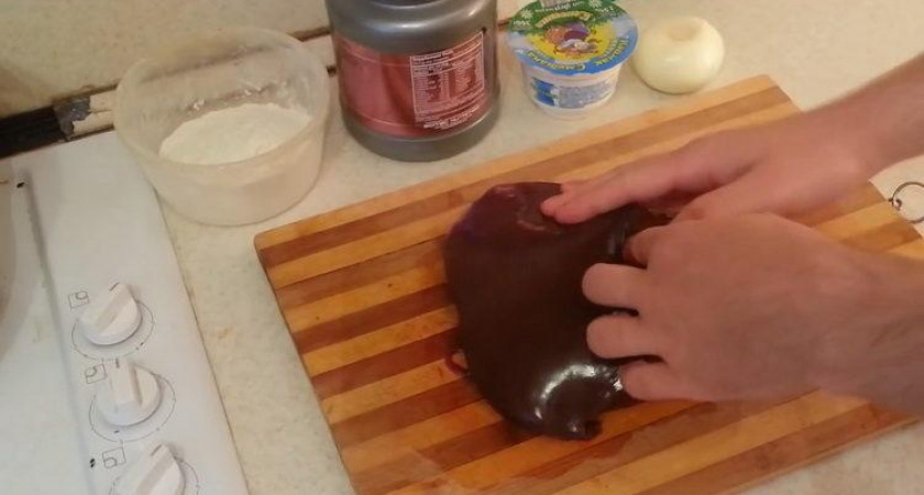 Как научиться готовить вкусную печень говяжью жареную с луком по простому рецепту &#x1f958;
