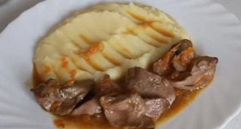 Жареная куриная печень с луком и морковью - нежная, вкусная, мягкая 🥩