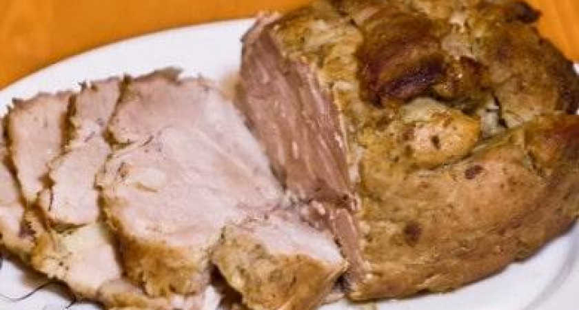 Буженина, запеченная в духовке - просто пальчики оближешь 🥩