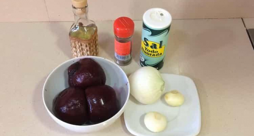 Простой салат из свеклы - пальчики оближешь 🥣