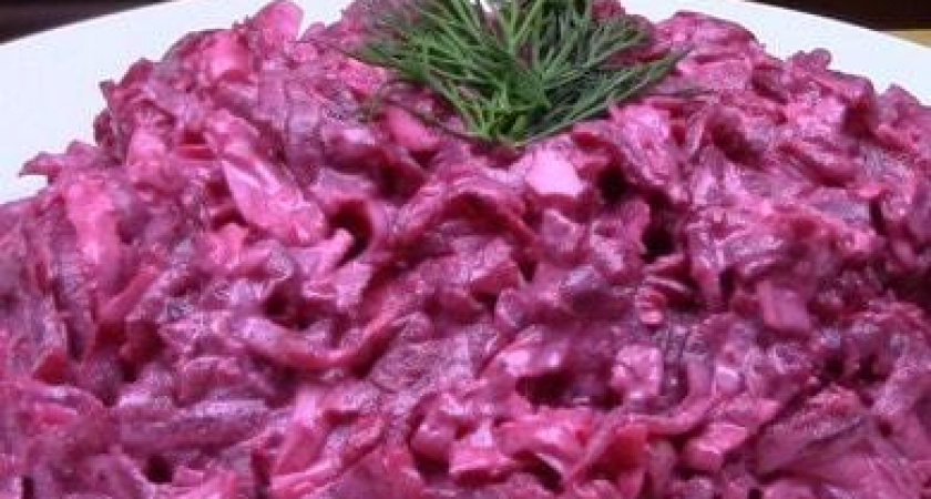 Салат из свеклы с чесноком - простой, но очень вкусный 🥗