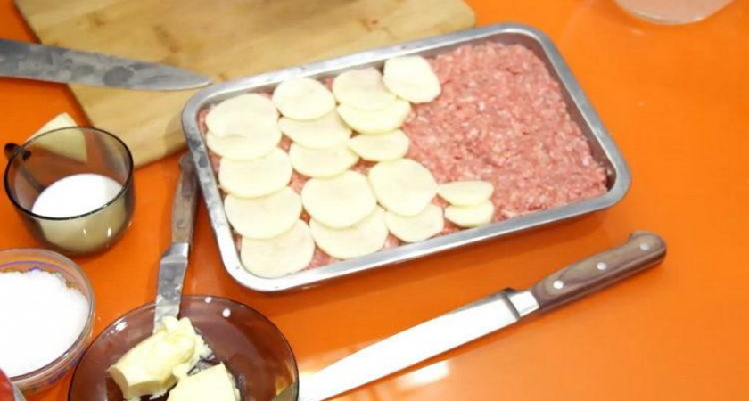 Картофель с мясом по-французски - рецепт приготовления с фаршем 🥩