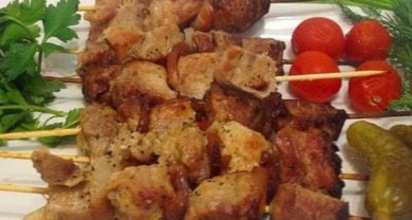 Вкусные и ароматные шашлыки в банке на шпажках в духовке &#x1f362;