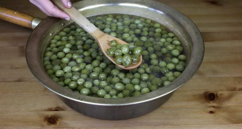 Замечательное изумрудное варенье из крыжовника 🥣