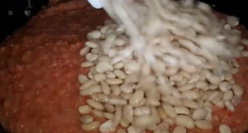 Нереально вкусный салат с фасолью на зиму 🥣