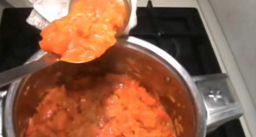 Лечо с луком из помидоров, перца, моркови и лука 🥣