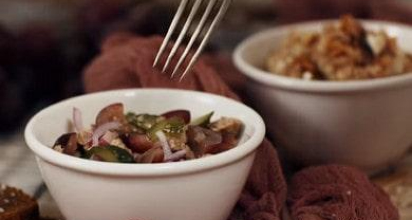 Салат из печени трески - простой и вкусный рецепт 🐟