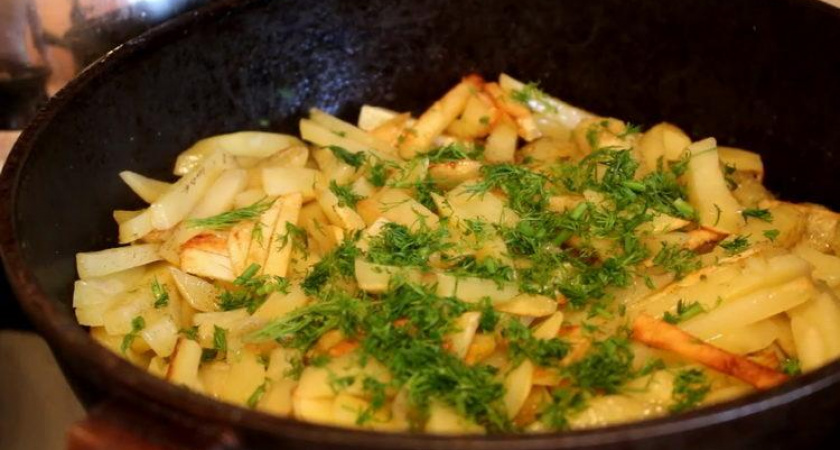 Вкусная жареная картошка с грибами 🥔