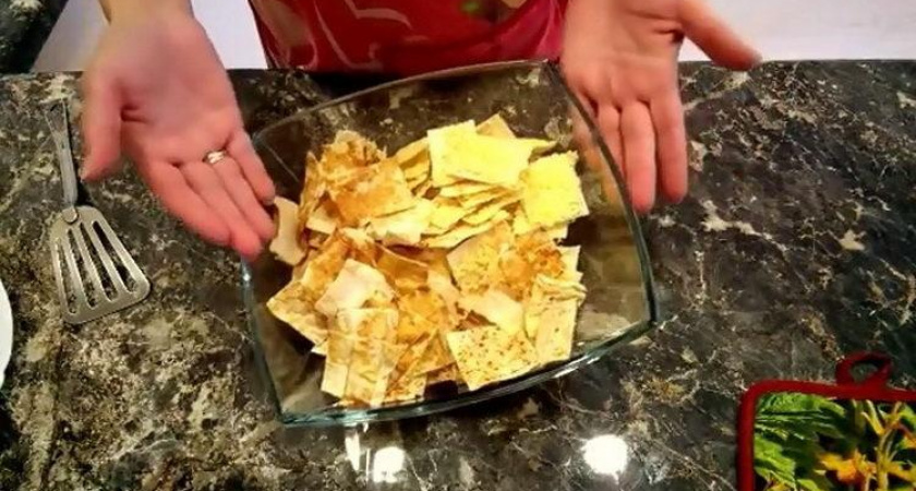 Чипсы из лаваша с разными вкусами в духовке 🥨