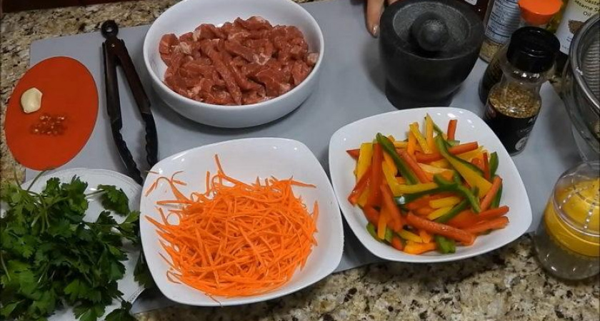 Мясо с баклажанами - шикарное блюдо на ужин 🍲