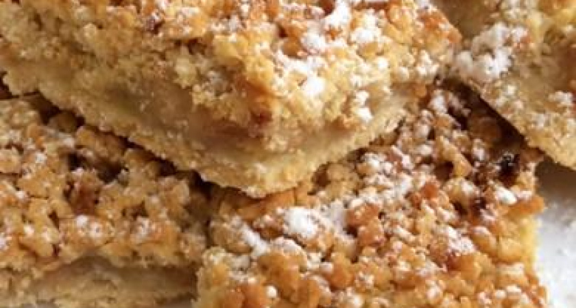 Легкий тертый пирог с яблоками 🥧
