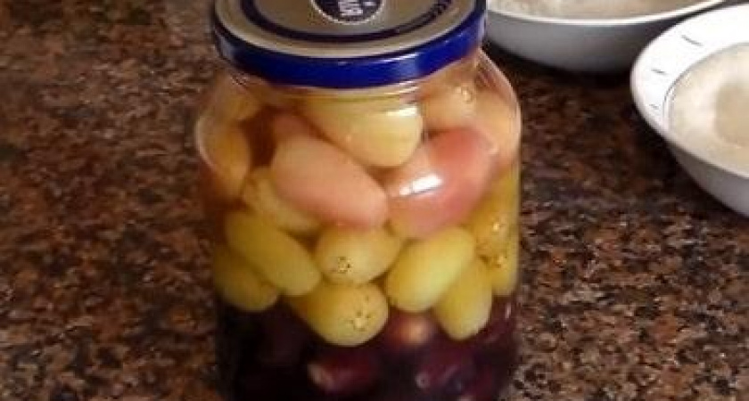 Вкусный и оригинальный маринованный виноград - простой рецепт 🍇