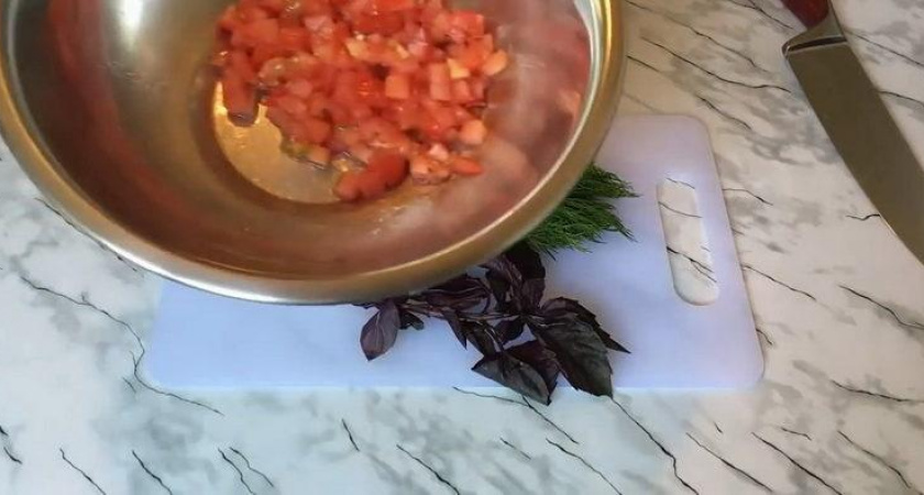 Лодочки из кабачков с куриным фаршем в духовке 🥣