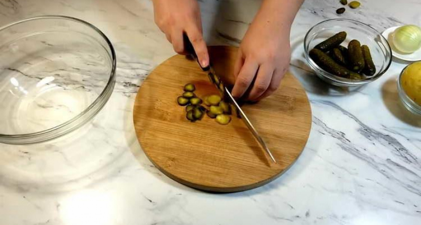 Вкуснейший салат с солеными 🥝 огурцами