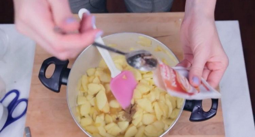 Невероятно вкусный пирог с яблоками в духовке