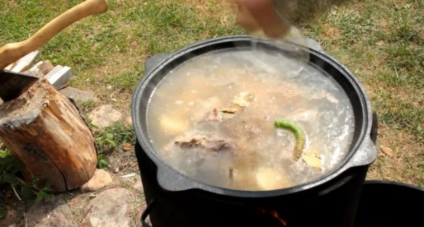 Очень вкусная шурпа 🥝 в казане