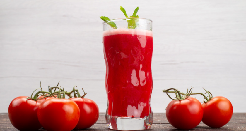 Когда нужно выпить стакан томатного сока: привычка, которая продлевает жизнь и снижает риск тромбоза