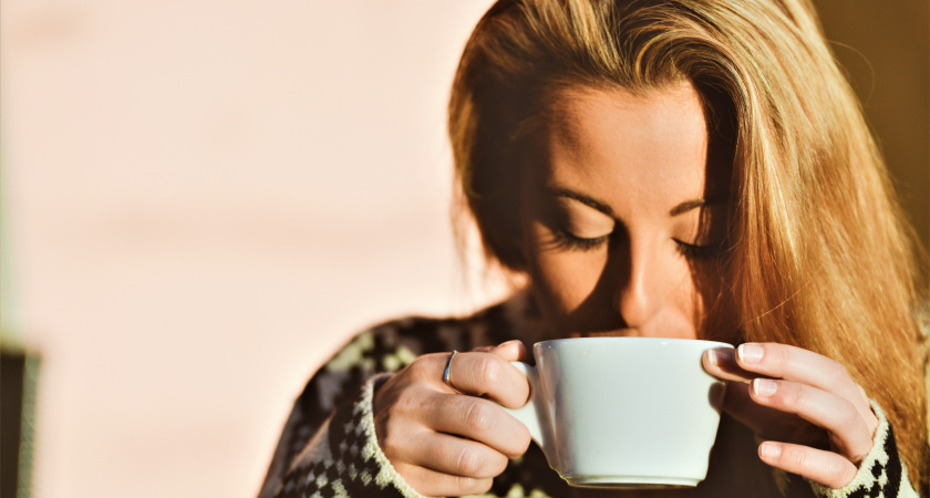 Не апельсиновый сок и не кофе: назван идеальный утренний напиток - омолаживает кожу и радует кишечник